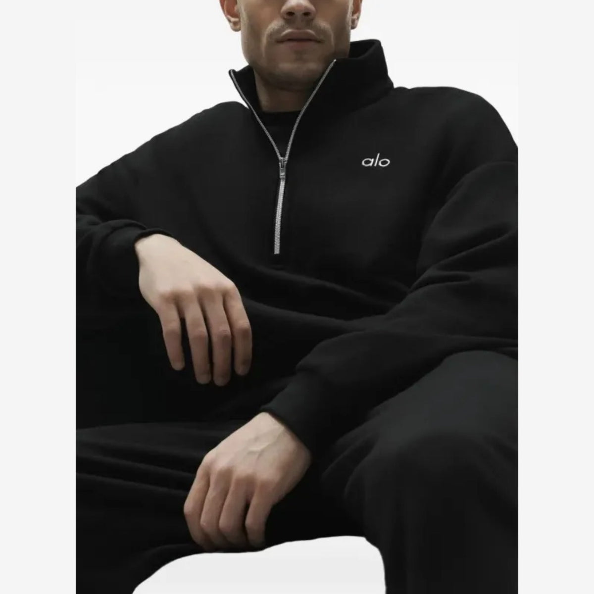 Ready to Ship – Alo Yoga Accolade 1/4 Zip Tracksuit 'Black'